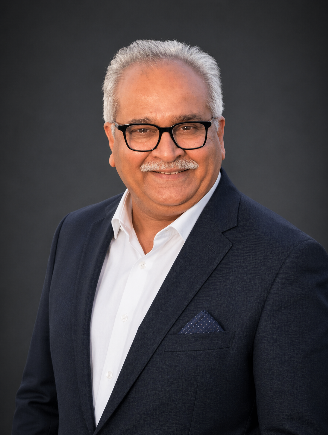 Committee member 5 portrait